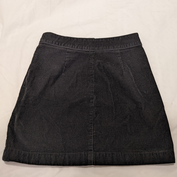 Wilfred Mini Skirt - Picture 2 of 4